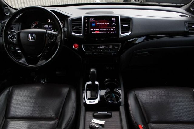2019 Honda Ridgeline AWD BLACK EDITION W/ NAVIGATION, LEATHER, MOONROOF - 23049822 - 10