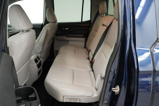 2019 Honda Ridgeline RTL-T AWD - 23078535 - 37
