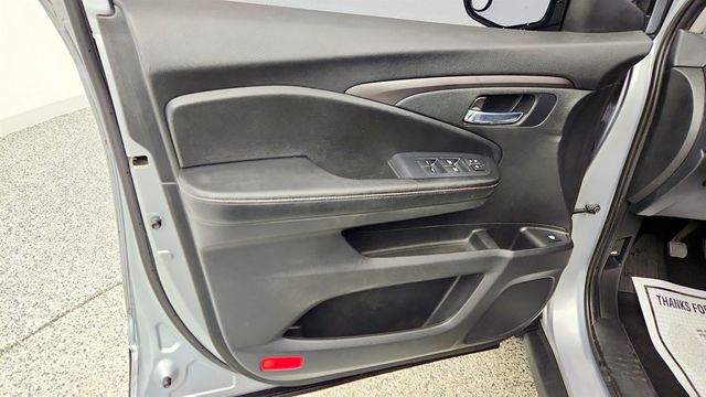 2019 Honda Ridgeline Sport AWD - 22973922 - 9