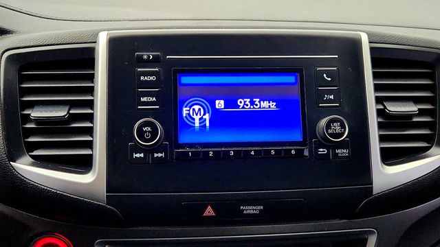 2019 Honda Ridgeline Sport AWD - 22973922 - 17