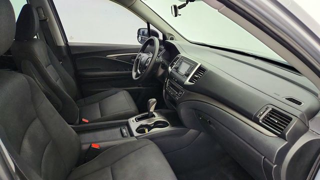 2019 Honda Ridgeline Sport AWD - 22973922 - 21