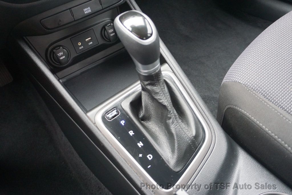 2019 Hyundai Accent SEL Sedan Automatic CARPLAY REAR CAMERA EXTREMELY LOW MILES  - 22865885 - 28