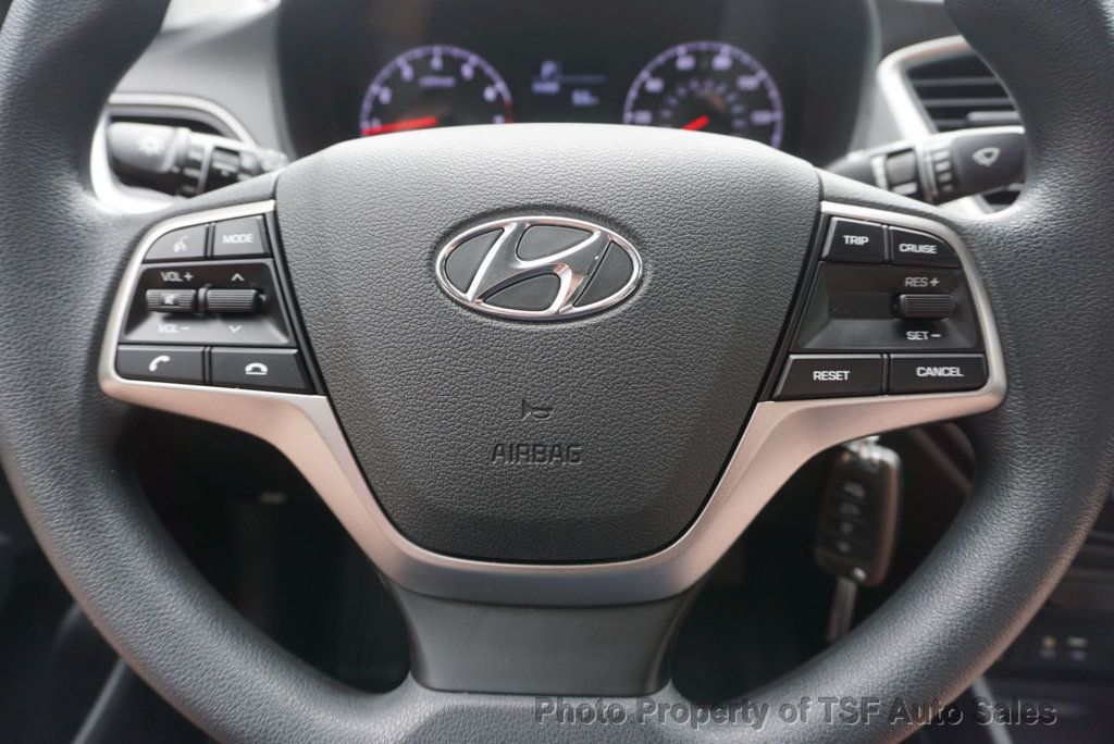 2019 Hyundai Accent SEL Sedan Automatic CARPLAY REAR CAMERA EXTREMELY LOW MILES  - 22865885 - 29