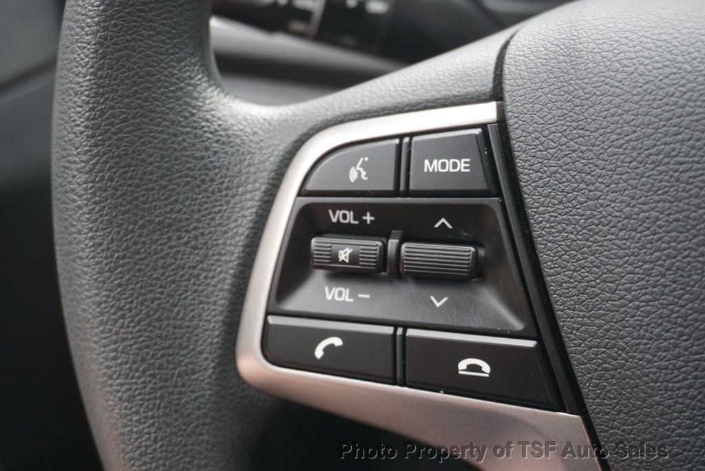 2019 Hyundai Accent SEL Sedan Automatic CARPLAY REAR CAMERA EXTREMELY LOW MILES  - 22865885 - 30