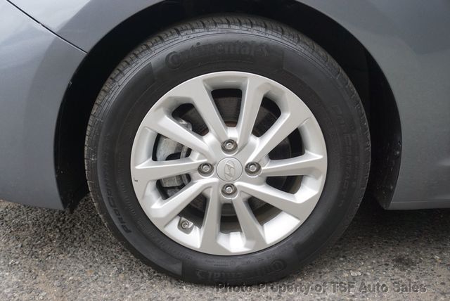 2019 Hyundai Accent SEL Sedan Automatic CARPLAY REAR CAMERA EXTREMELY LOW MILES  - 22865885 - 34