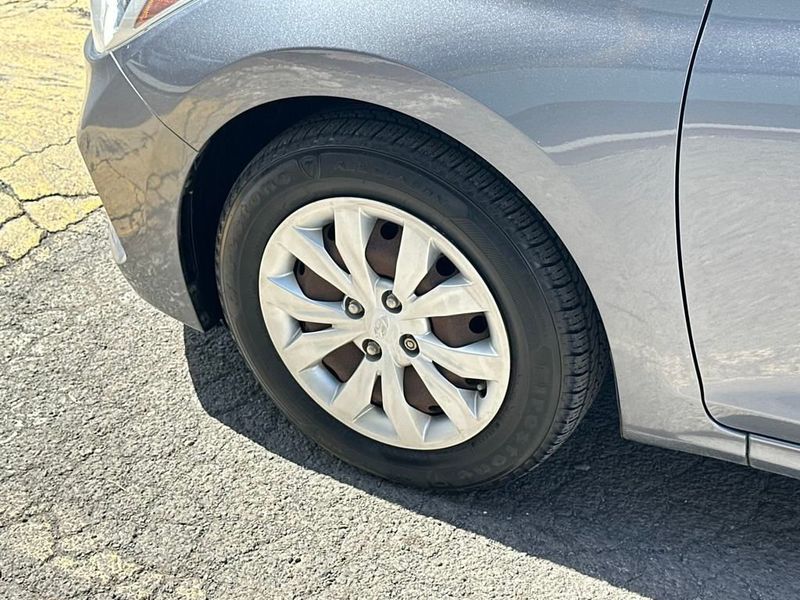 2019 Hyundai Accent SE Sedan Automatic - 22934460 - 11