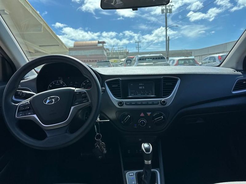 2019 Hyundai Accent SE Sedan Automatic - 22934460 - 13