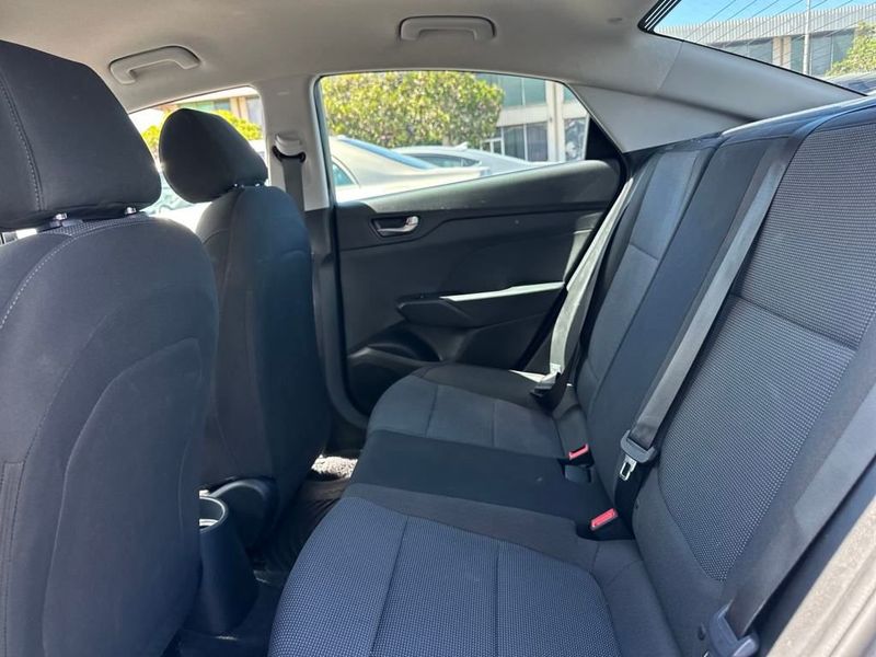 2019 Hyundai Accent SE Sedan Automatic - 22934460 - 14