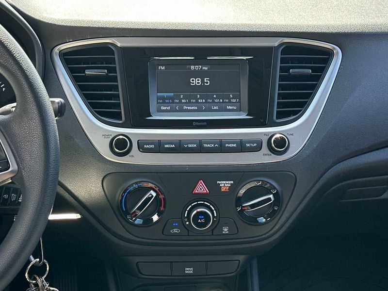 2019 Hyundai Accent SE Sedan Automatic - 22934460 - 15