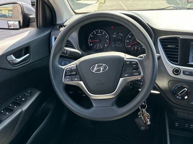 2019 Hyundai Accent SE Sedan Automatic - 22934460 - 17