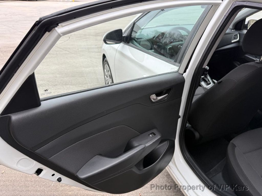 2019 Hyundai Accent SE Sedan Automatic - 22995732 - 11