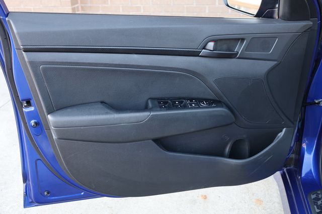 2019 Hyundai Elantra  - 22970717 - 12