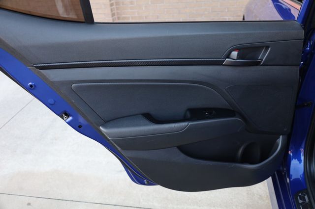 2019 Hyundai Elantra  - 22970717 - 15