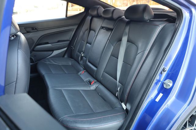 2019 Hyundai Elantra  - 22970717 - 17