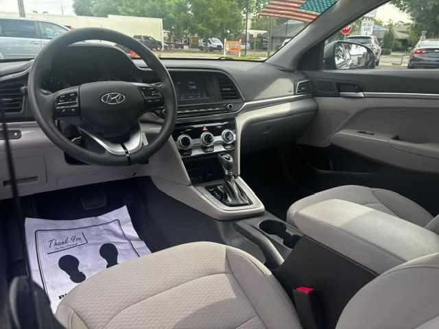 2019 Hyundai Elantra  - 23012917 - 2