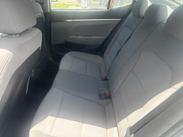 2019 Hyundai Elantra  - 23026268 - 7