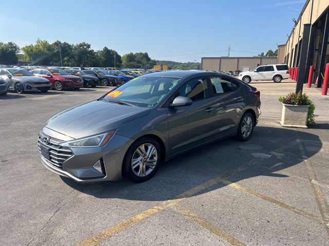 2019 Hyundai Elantra SE - 23069223 - 2