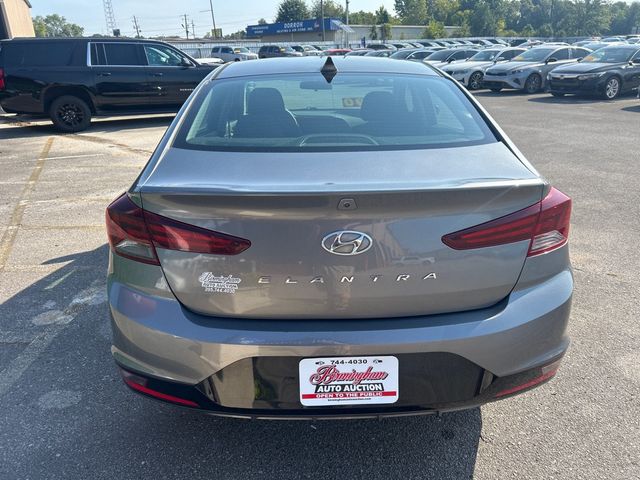 2019 Hyundai Elantra SE - 23069223 - 4