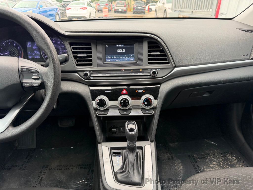 2019 Hyundai Elantra SE 2.0L Automatic - 23041944 - 22