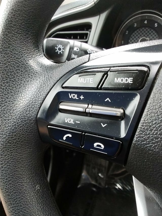 2019 Hyundai Elantra SE 2.0L Automatic - 23093361 - 12