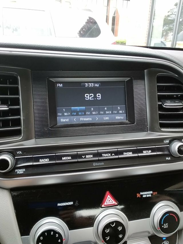 2019 Hyundai Elantra SE 2.0L Automatic - 23093361 - 18