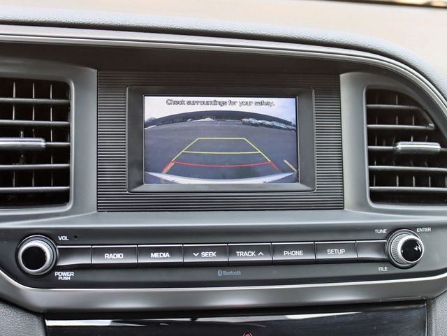 2019 Hyundai Elantra SE 2.0L Automatic - 22981365 - 13