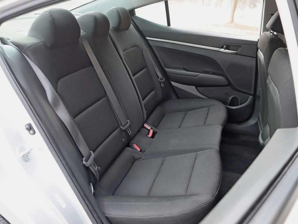 2019 Hyundai Elantra SE 2.0L Automatic - 22981365 - 22