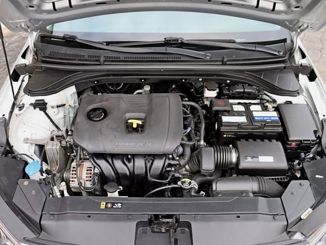 2019 Hyundai Elantra SE 2.0L Automatic - 22981365 - 27