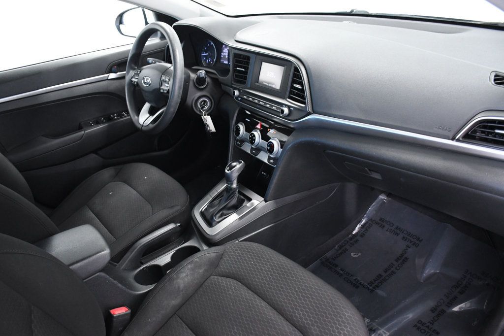 2019 Hyundai Elantra SE 2.0L Automatic - 22849211 - 16