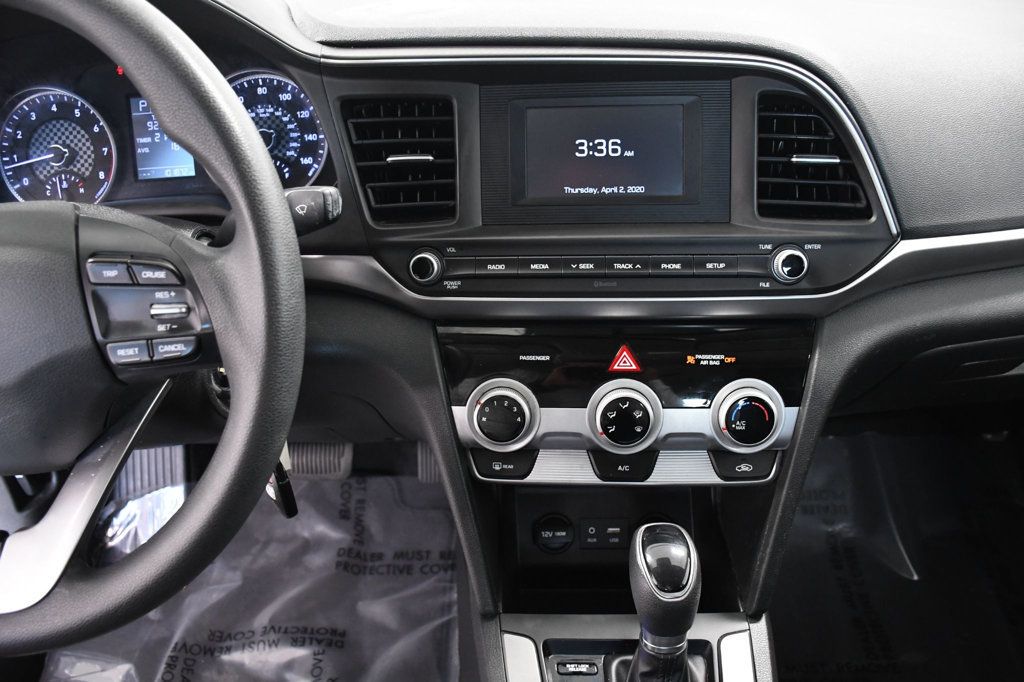 2019 Hyundai Elantra SE 2.0L Automatic - 22849211 - 23