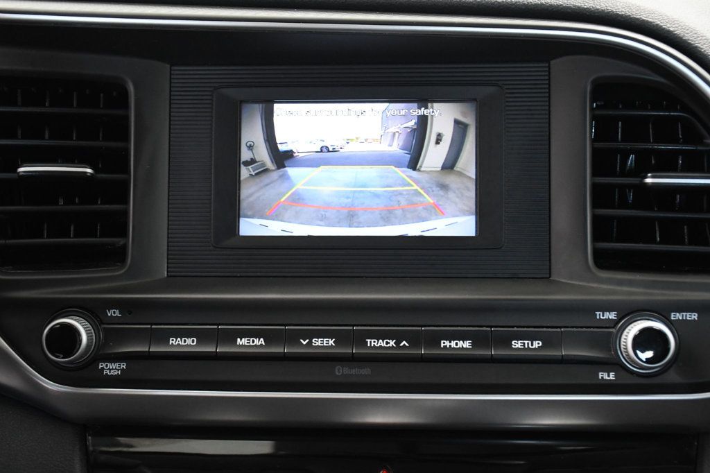 2019 Hyundai Elantra SE 2.0L Automatic - 22849211 - 25