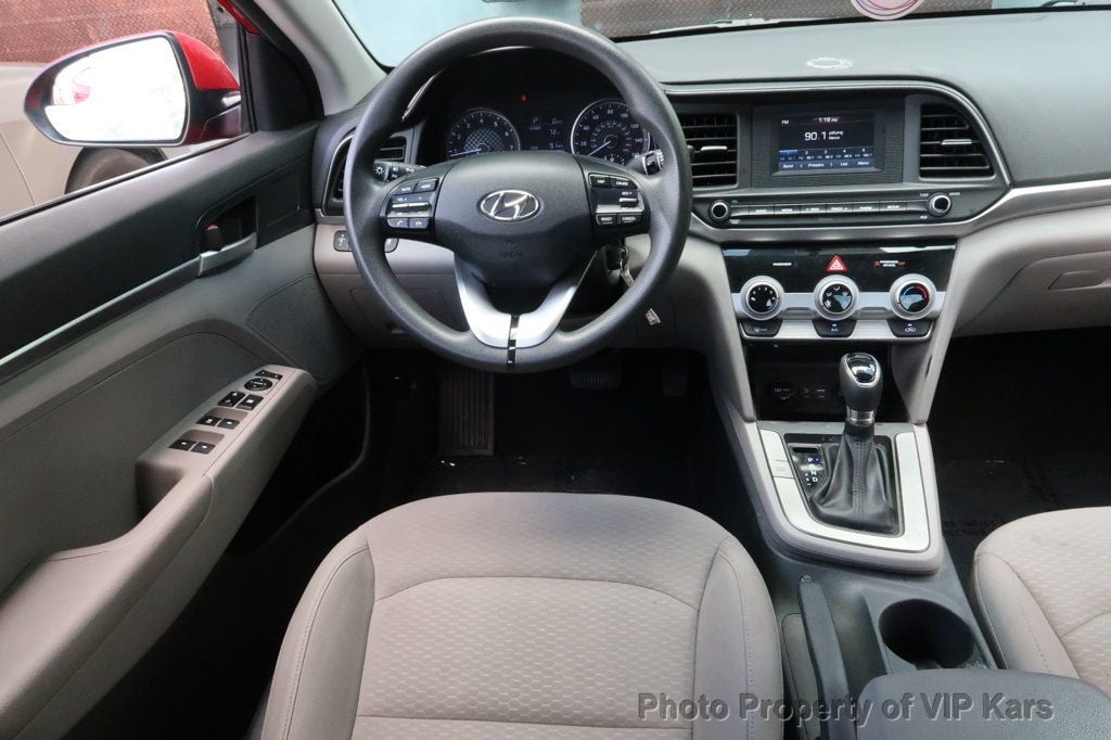 2019 Hyundai Elantra SE Automatic - 22584216 - 13