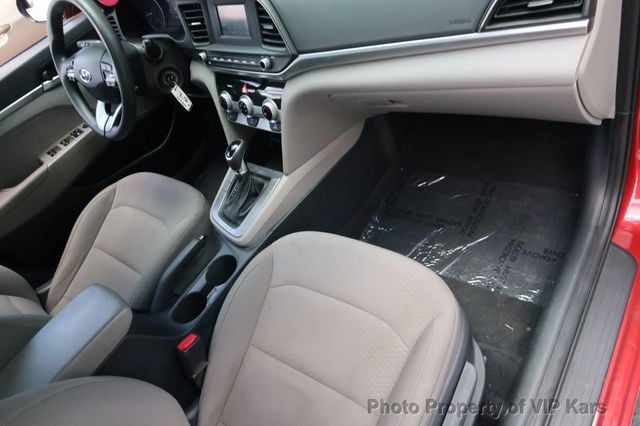 2019 Hyundai Elantra SE Automatic - 22584216 - 17