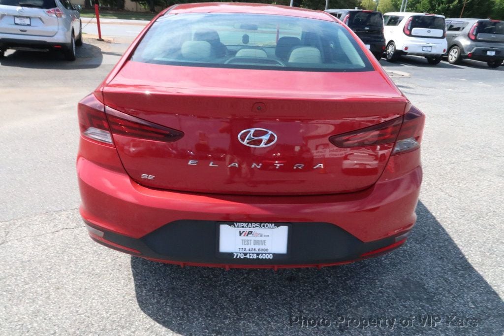 2019 Hyundai Elantra SE Automatic - 22584216 - 4