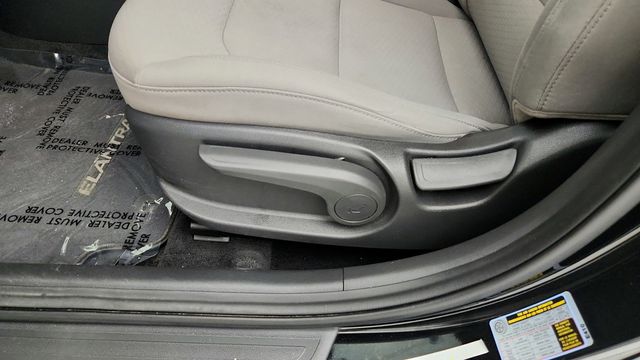 2019 Hyundai Elantra SE Automatic SULEV - 22941008 - 10