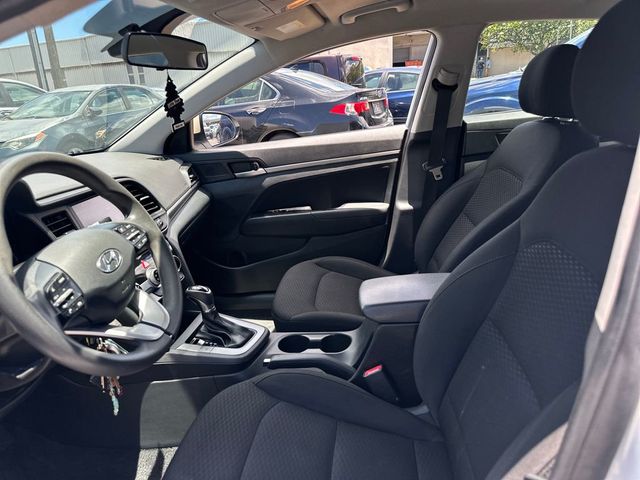 2019 Hyundai Elantra SEL - 23040345 - 12