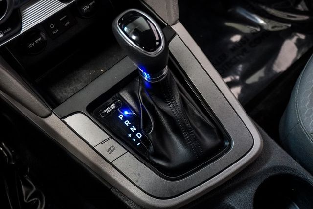 2019 Hyundai Elantra SEL - 22957162 - 24