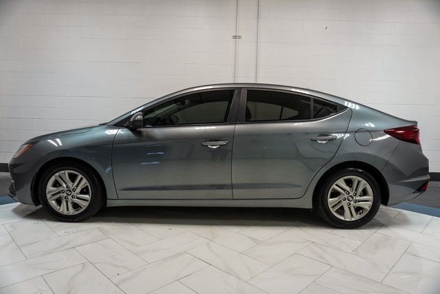 2019 Hyundai Elantra SEL - 22957162 - 32