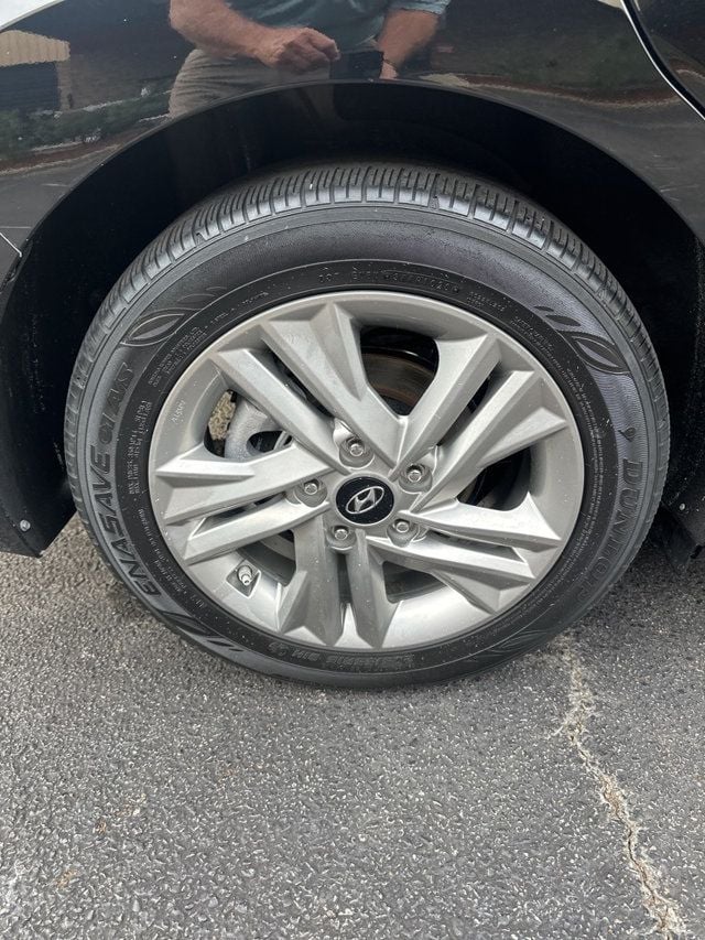 2019 Hyundai Elantra SEL - 22618472 - 10