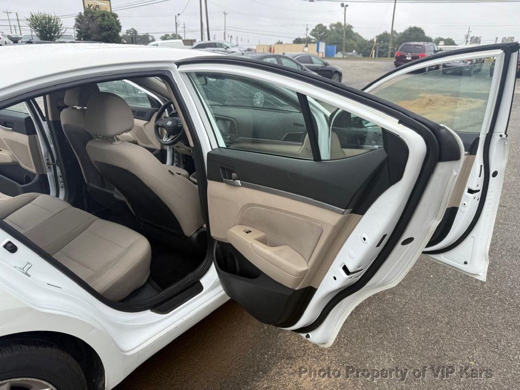 2019 Hyundai Elantra SEL 2.0L Automatic - 22888178 - 13