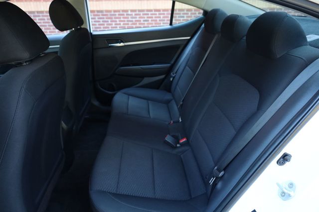 2019 Hyundai Elantra SEL Automatic - 22935962 - 18