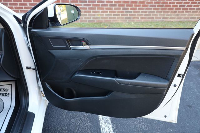2019 Hyundai Elantra SEL Automatic - 22935962 - 25