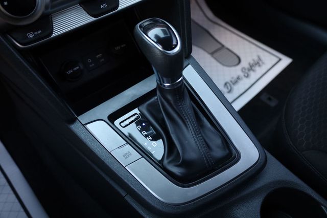 2019 Hyundai Elantra SEL Automatic - 22935962 - 36