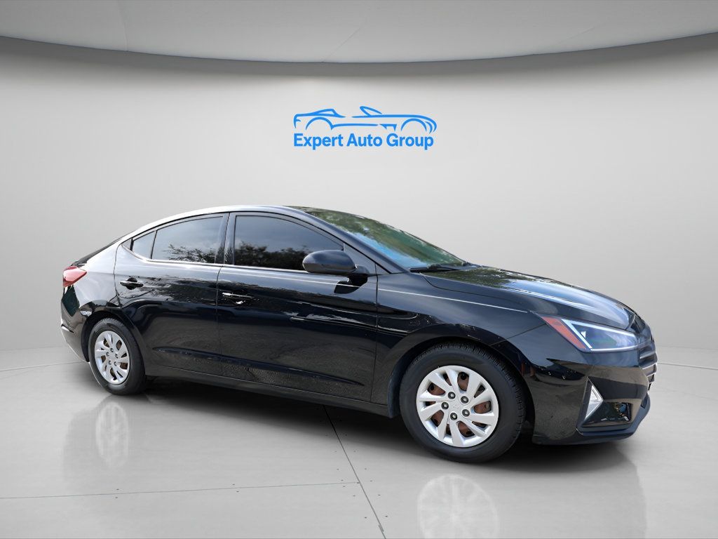 2019 HYUNDAI ELANTRA SE Manual - 22947739 | Video 1