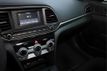 2019 HYUNDAI ELANTRA SE Manual - 22947739 - 18
