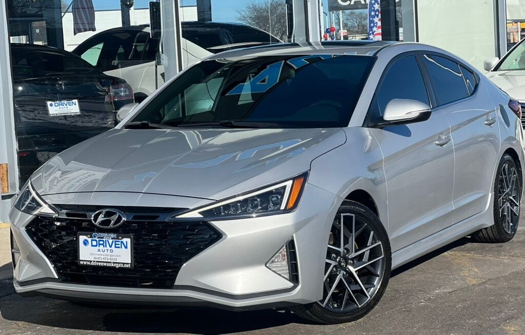 2019 Hyundai Elantra Sport 1.6T Automatic - 22737406 - 0