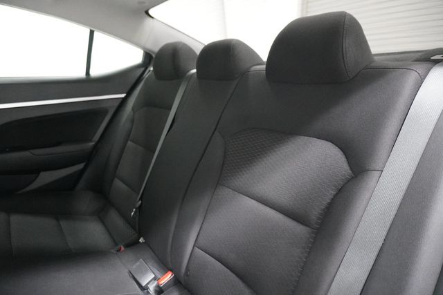 2019 Hyundai Elantra Value Edition - 23008451 - 12