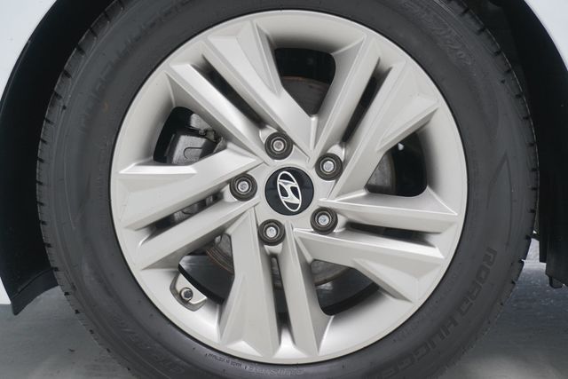 2019 Hyundai Elantra Value Edition - 23008451 - 22