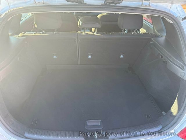 2019 Hyundai Elantra GT Automatic - 22946761 - 13