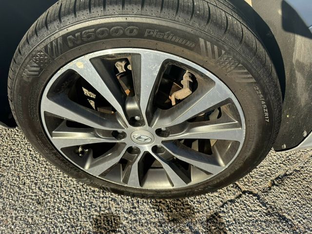 2019 Hyundai Elantra GT Automatic - 22946761 - 21